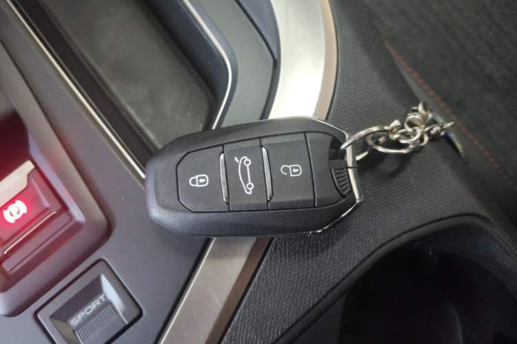 Used Peugeot 5008 2019 400THP 5-Seat Elite Edition Vehicle Key