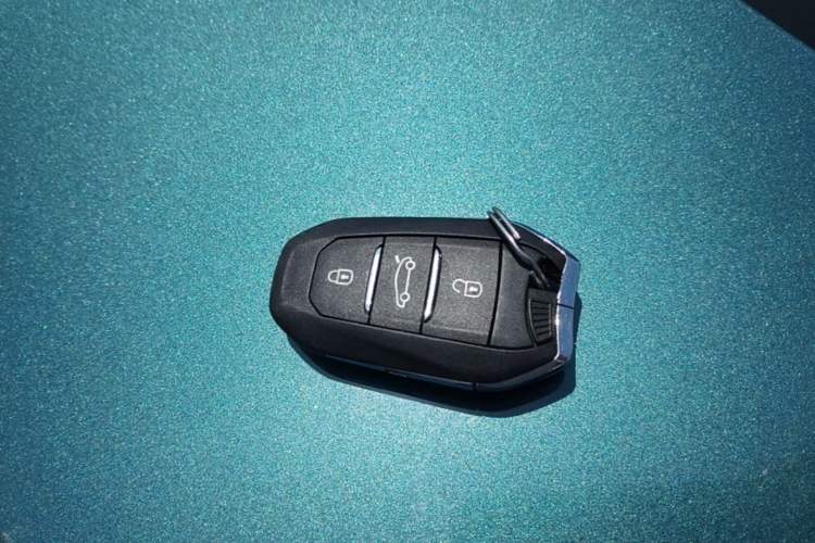 Used Peugeot 5008 2019 350THP 7-Seater Elite Edition Vehicle Key