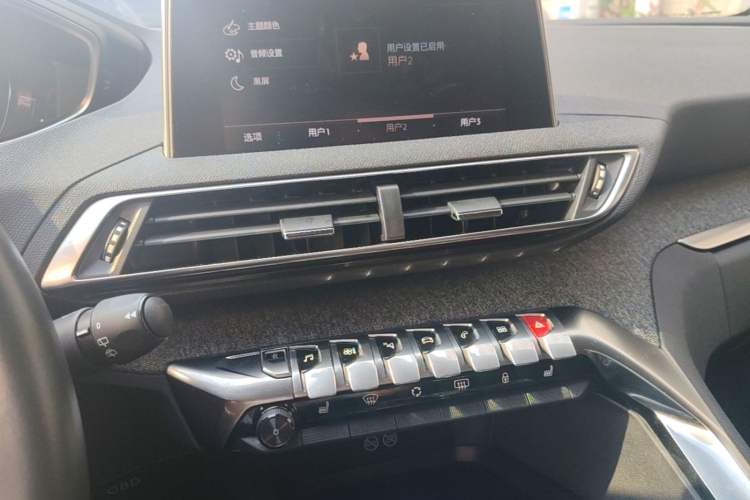 Used Peugeot 5008 2019 400THP 7-Seater Flagship GT Edition Audio And AC Panel