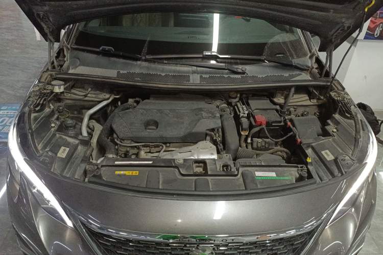 Used Peugeot 5008 2019 400THP 7-Seater Flagship GT Edition Engine Bay