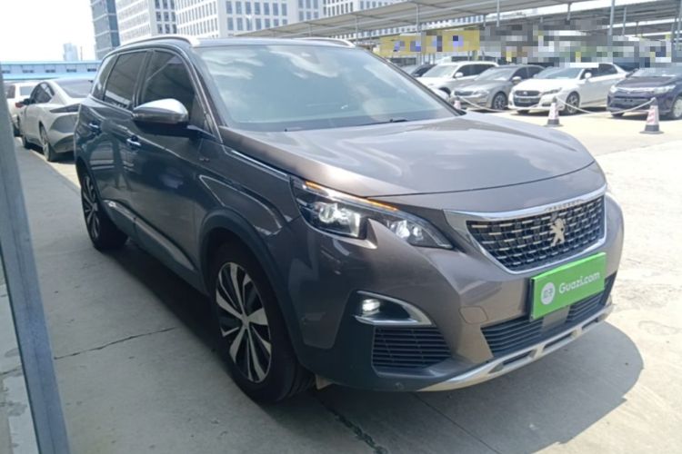 Used Peugeot 5008 2019 400THP 7-Seater Flagship GT Edition Front Right 45 Deg