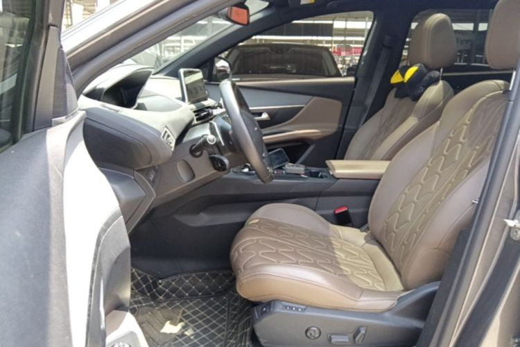 Used Peugeot 5008 2019 400THP 7-Seater Flagship GT Edition Left Front Seat