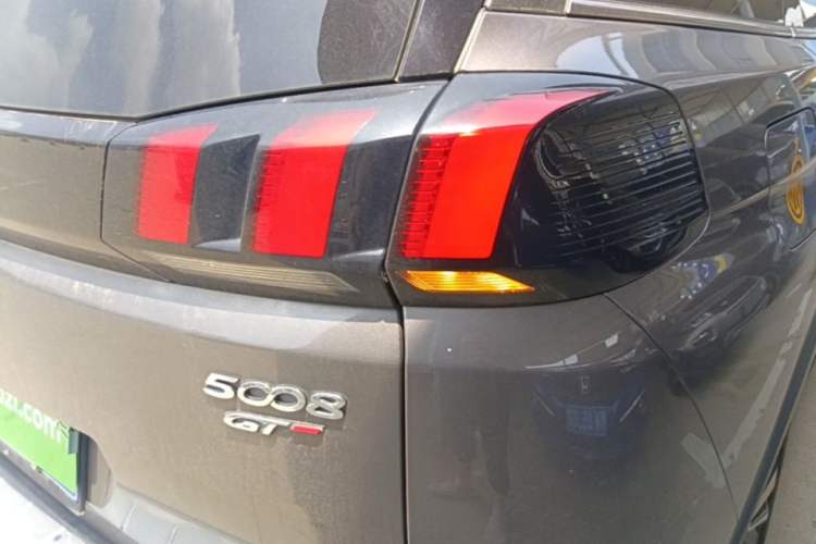 Used Peugeot 5008 2019 400THP 7-Seater Flagship GT Edition Right Rear Taillight