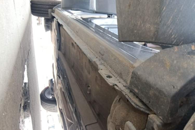 Used Peugeot 5008 2019 400THP 7-Seater Flagship GT Edition Right Side Sill