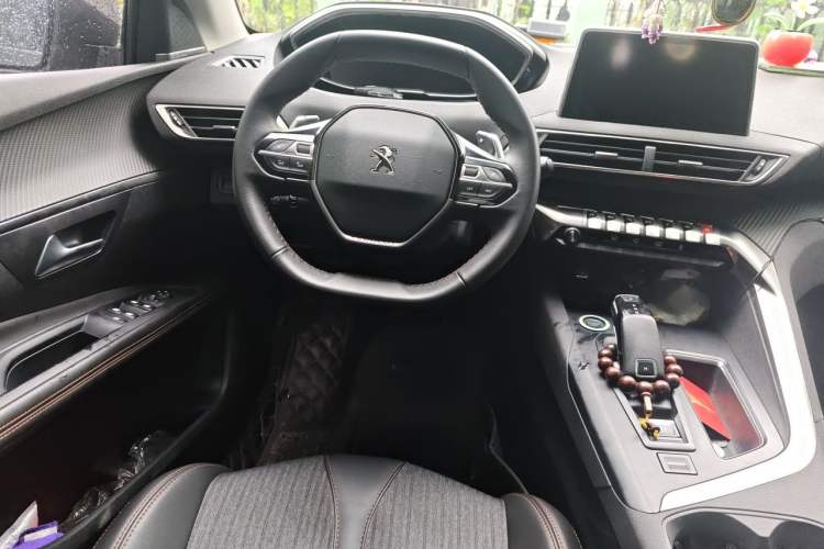 Used Peugeot 5008 2019 400THP 7-Seater Flagship Edition Steering Wheel