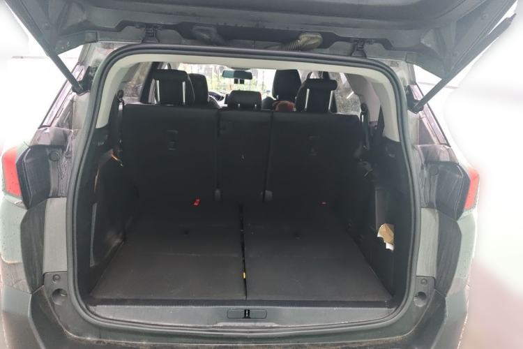 Used Peugeot 5008 2019 400THP 7-Seater Flagship Edition Trunk
