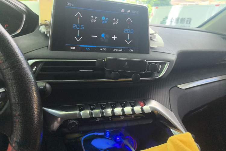 Used Peugeot 5008 2019 400THP 7-Seater Flagship Edition Audio And AC Panel