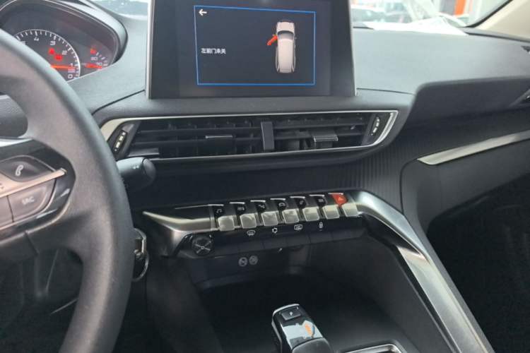 Used Peugeot 5008 2019 Revised 360THP 5-Seater Leading Edition Audio And AC Panel