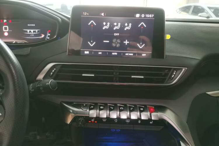Used Peugeot 5008 2019 380THP 7-Seater Luxury GT Edition Audio And AC Panel