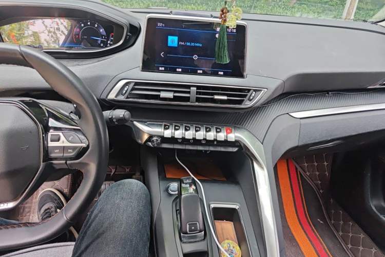 Used Peugeot 5008 2019 350THP 7-Seater Elite Edition Audio And AC Panel