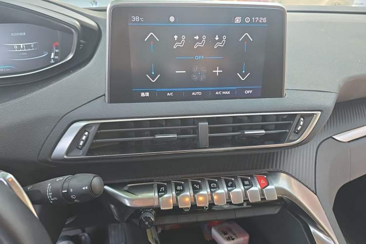 Used Peugeot 5008 2019 350THP 7-Seater Elite Edition Audio And AC Panel
