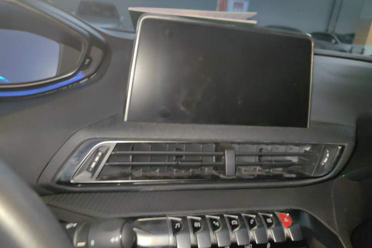 Used Peugeot 5008 2019 350THP 7-Seater Elite Edition Audio And AC Panel