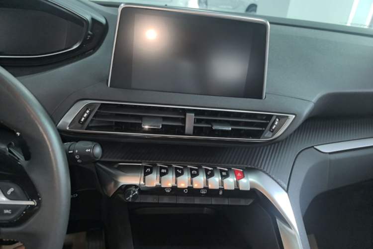 Used Peugeot 5008 2019 Revised Version 360THP 5-Seater Elite Edition Audio And AC Panel