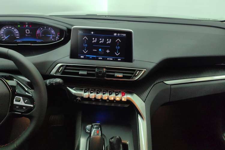 Used Peugeot 5008 2019 360THP 7-Seater Flagship Edition Audio And AC Panel