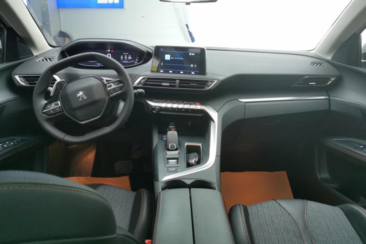 Used Peugeot 5008 2019 350THP 5-seat Elite Edition Center Console