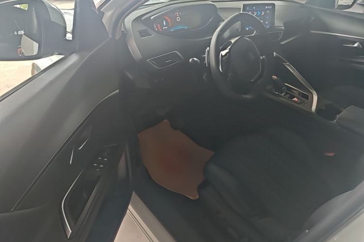 Used Peugeot 5008 2019 380THP 7-Seater Elite Edition Driver Seat
