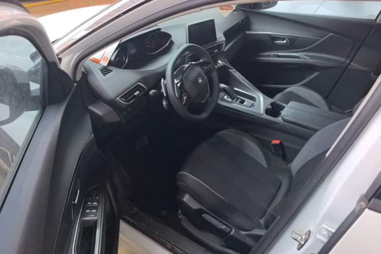 Used Peugeot 5008 2019 Revised 360THP 5-Seater Leading Edition Driver Seat
