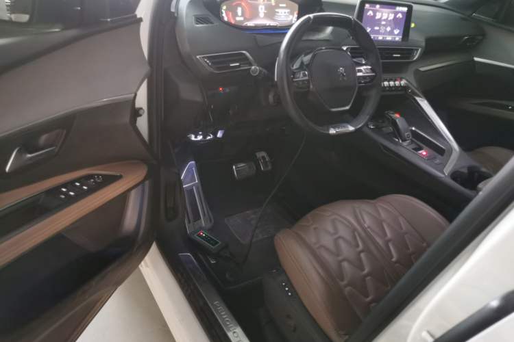 Used Peugeot 5008 2019 380THP 7-Seater Luxury GT Edition Driver Seat