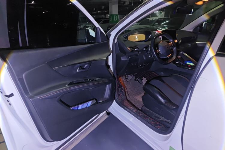 Used Peugeot 5008 2019 380THP 7-Seater Elite Edition Driver Seat