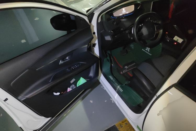 Used Peugeot 5008 2019 360THP 7-Seater Flagship Edition Driver Seat