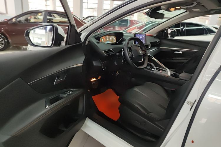 Used Peugeot 5008 2019 350THP 5-seat Elite Edition Driver Seat