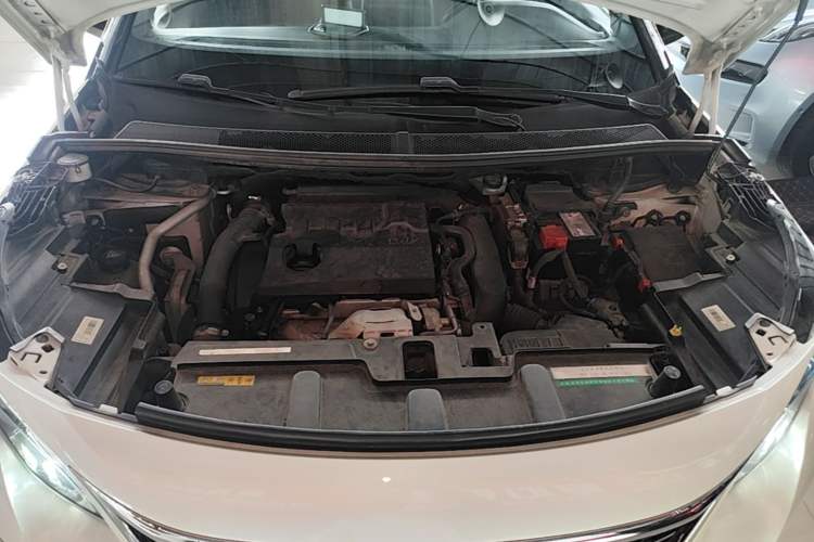 Used Peugeot 5008 2019 380THP 7-Seater Luxury GT Edition Engine Bay