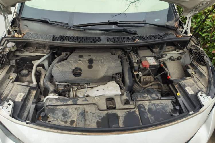 Used Peugeot 5008 2019 400THP 7-Seater Flagship Luxury Edition Engine Bay