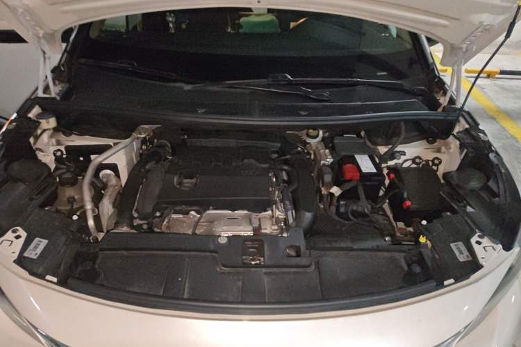 Used Peugeot 5008 2019 380THP 5-Seater Elite Edition Engine Bay