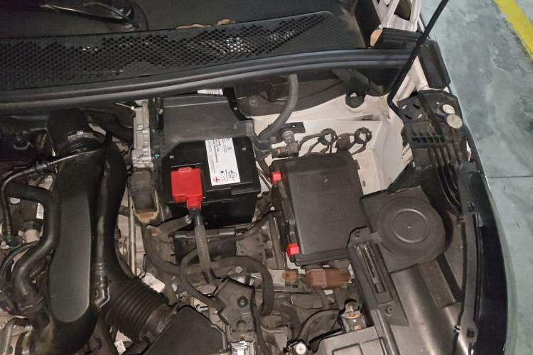 Used Peugeot 5008 2019 380THP 5-Seater Elite Edition Engine Bay Left