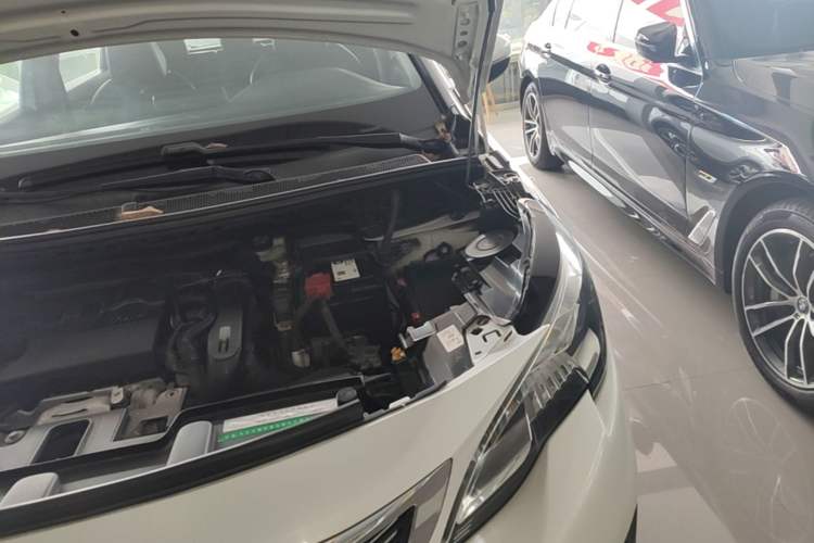 Used Peugeot 5008 2019 380THP 7-Seater Elite Edition Engine Bay Left