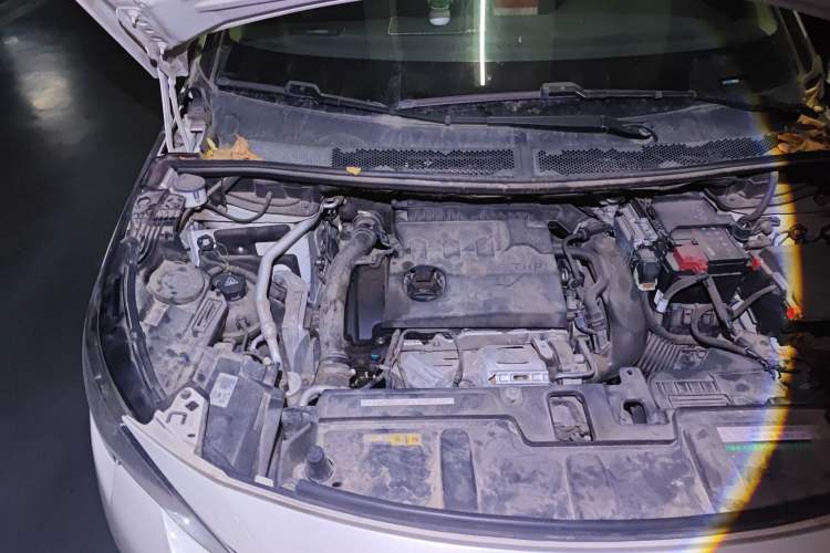 Used Peugeot 5008 2019 380THP 7-Seater Elite Edition Engine Bay Right
