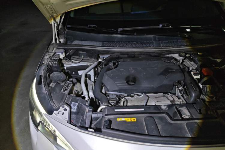 Used Peugeot 5008 2019 360THP 5-Seat Elite Edition Engine Bay Right