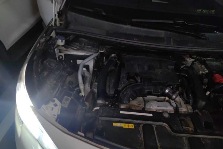 Used Peugeot 5008 2019 350THP 7-Seater Elite Edition Engine Bay Right