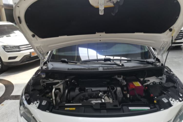 Used Peugeot 5008 2019 350THP 5-seat Elite Edition Engine Bay