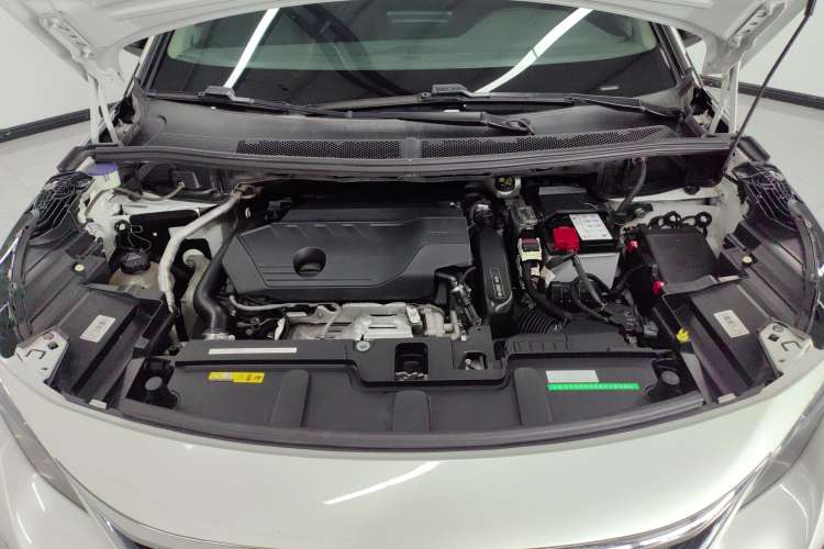Used Peugeot 5008 2019 360THP 7-Seater Flagship Edition Engine Bay