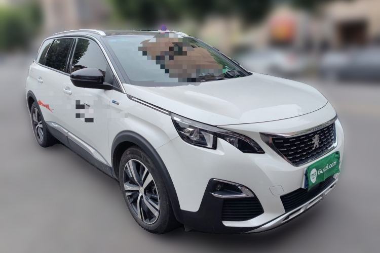 Used Peugeot 5008 2019 400THP 7-Seater Flagship Edition Front Right 45 Deg