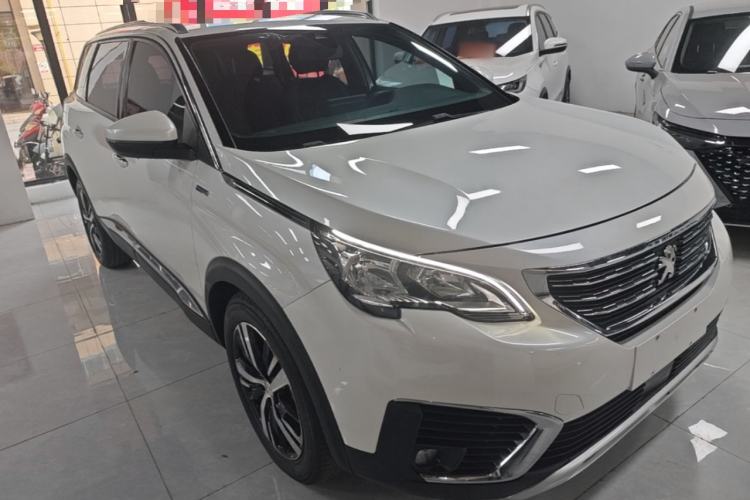Used Peugeot 5008 2019 350THP 5-seat Elite Edition Front Right 45 Deg