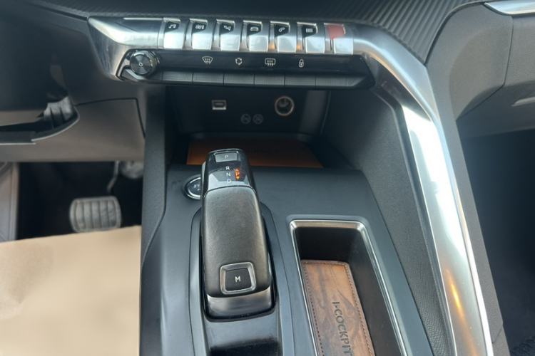 Used Peugeot 5008 2019 350THP 7-Seater Elite Edition Gear Lever