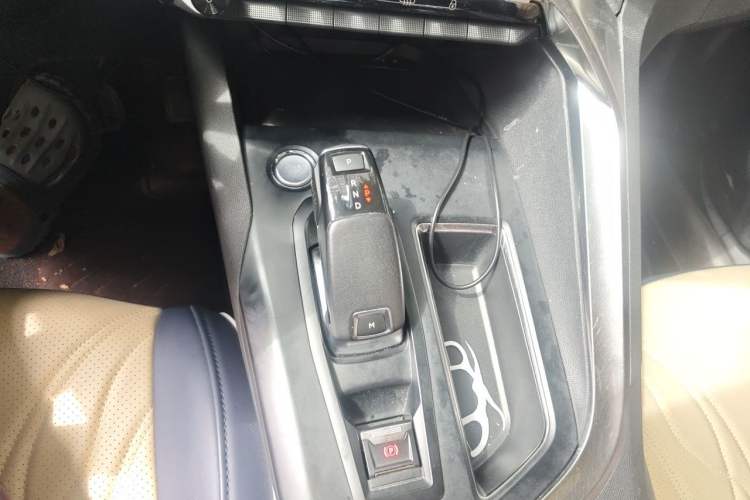 Used Peugeot 5008 2019 350THP 7-Seater Elite Edition Gear Lever