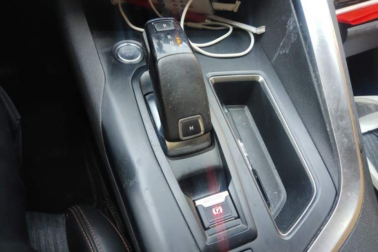 Used Peugeot 5008 2019 380THP 7-Seater Elite Edition Gear Lever