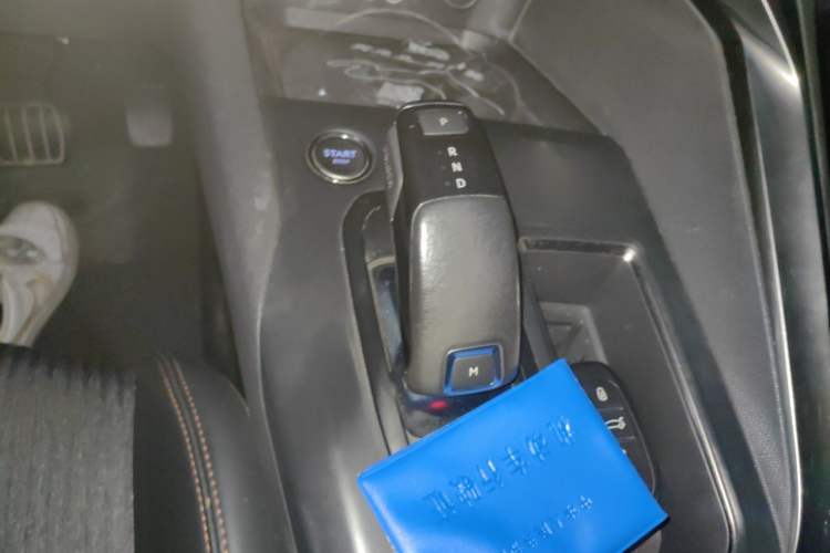 Used Peugeot 5008 2019 350THP 7-Seater Elite Edition Gear Lever