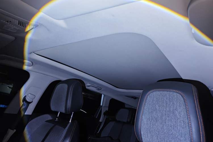Used Peugeot 5008 2019 380THP 7-Seater Elite Edition Headliner