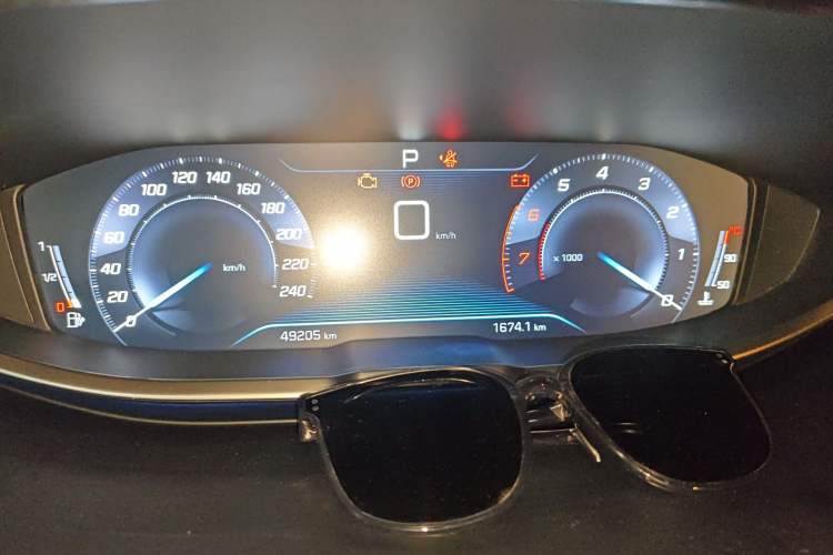 Used Peugeot 5008 2019 380THP 5-Seater Elite Edition Instrument Cluster