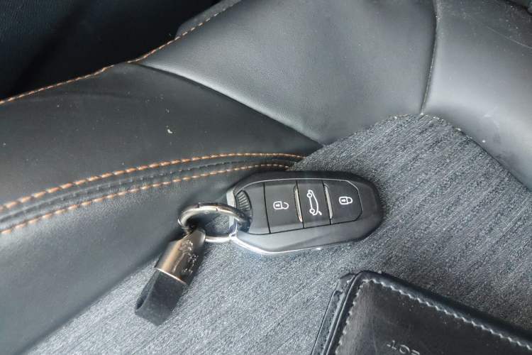 Used Peugeot 5008 2019 380THP 7-Seater Elite Edition Interior 1