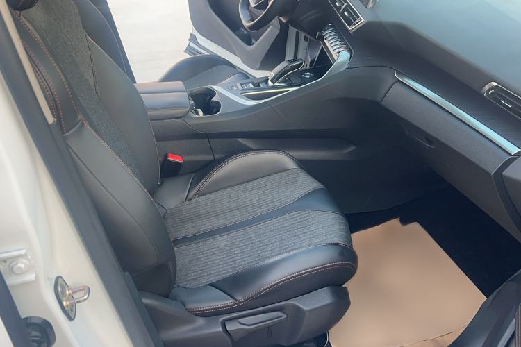 Used Peugeot 5008 2019 350THP 5-seat Elite Edition Interior 10