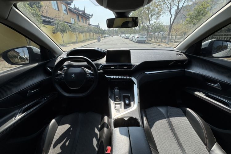 Used Peugeot 5008 2019 380THP 5-Seater Elite Edition Interior 2
