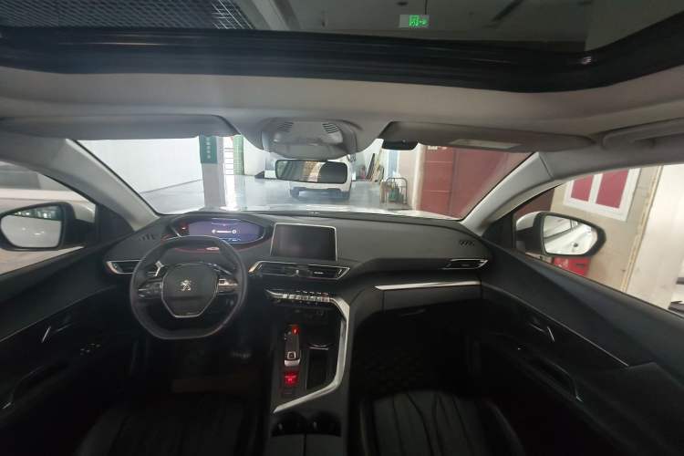 Used Peugeot 5008 2019 350THP 5-seat Elite Edition Interior 2