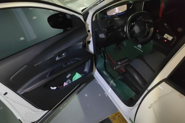Used Peugeot 5008 2019 360THP 7-Seater Flagship Edition Interior 3
