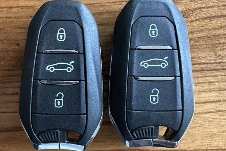 Used Peugeot 5008 2019 350THP 7-Seater Elite Edition Interior 4