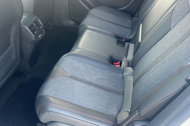 Used Peugeot 5008 2019 350THP 5-seat Elite Edition Interior 4